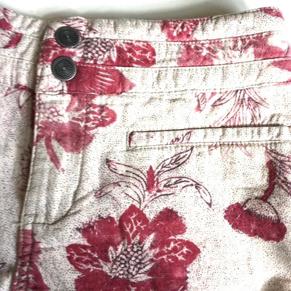 New Free People Cut offs shorts cotton floral - Picture 9 of 14